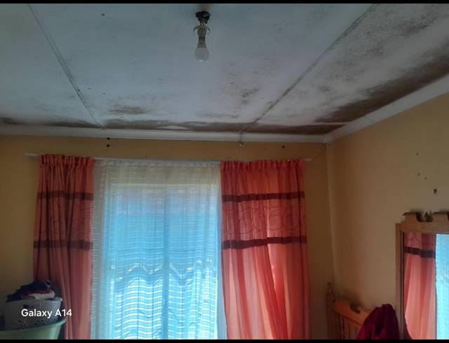 3 BEDROOM HOUSE FOR SALE IN PIMVILLE ZONE 6